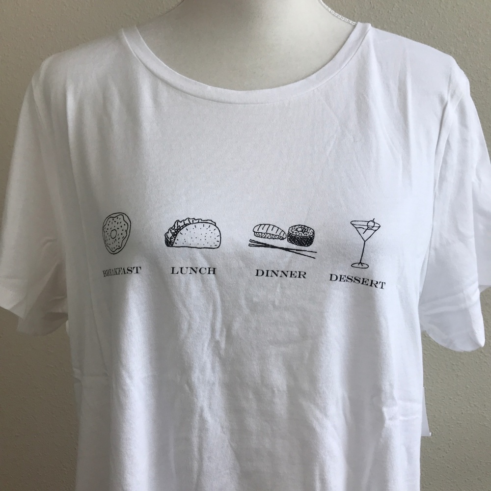 ⛔️Old Navy Graphic Print Everywhere Tee - Picture 2 of 7